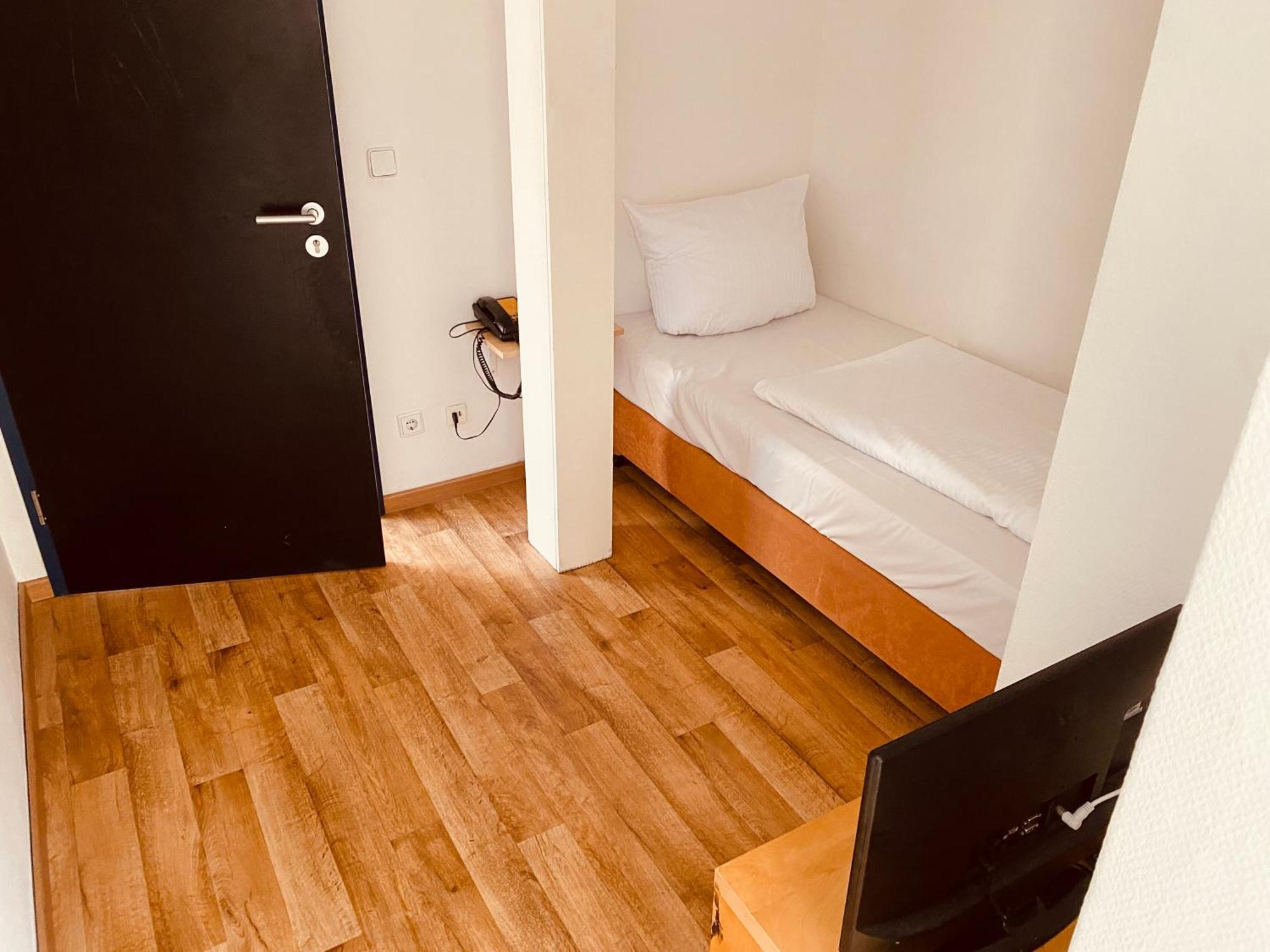 Stay Inn Central Station Frankfurt am Main ภายนอก รูปภาพ